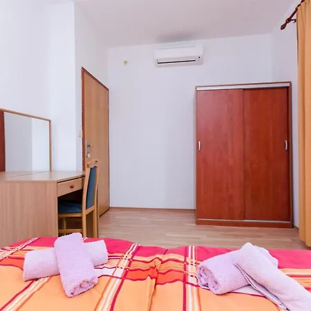 And Ljubica I Branko - Two Bedroom A2 דירה